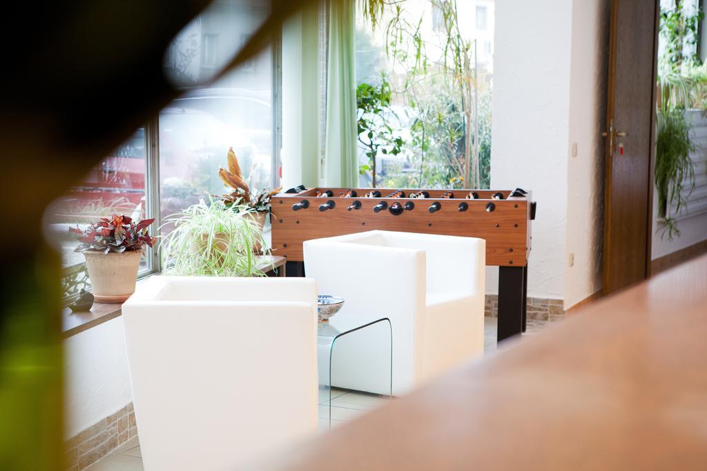 Hotel Kreuz Schwäbisch Gmünd エクステリア 写真