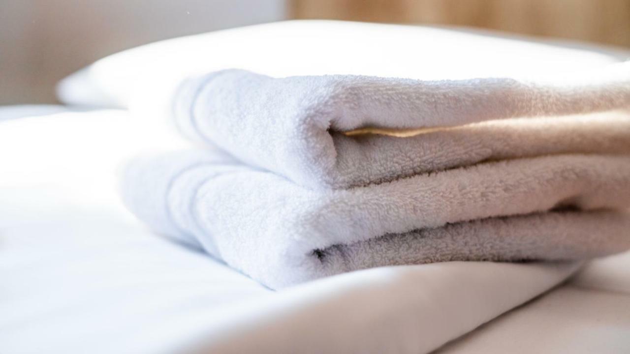 Hotel Kreuz Schwäbisch Gmünd エクステリア 写真