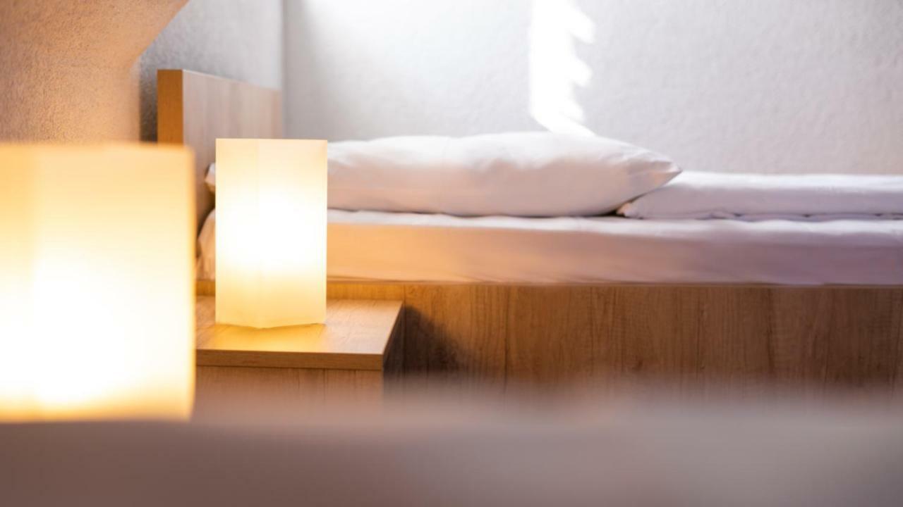 Hotel Kreuz Schwäbisch Gmünd エクステリア 写真